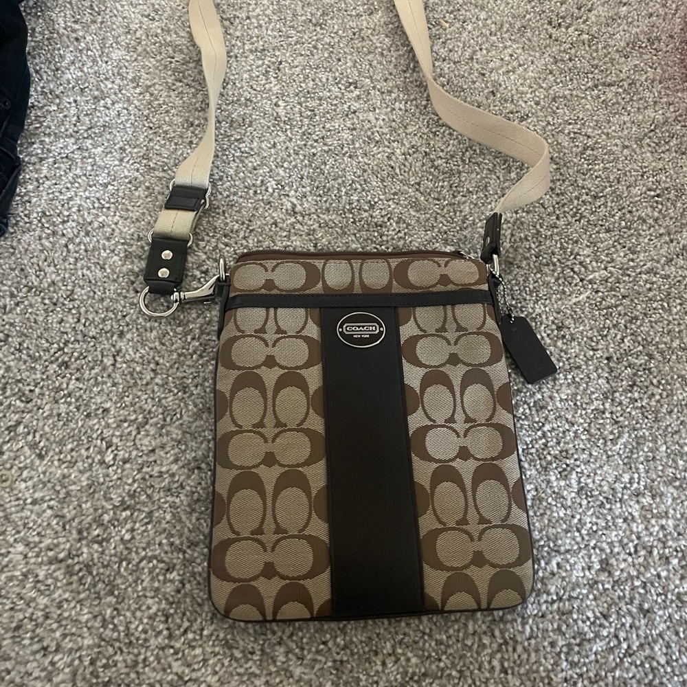 Cross body Coach bag